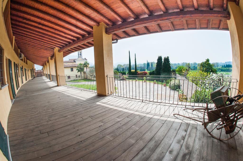 Agriturismo Villa Antonella Изео Екстериор снимка