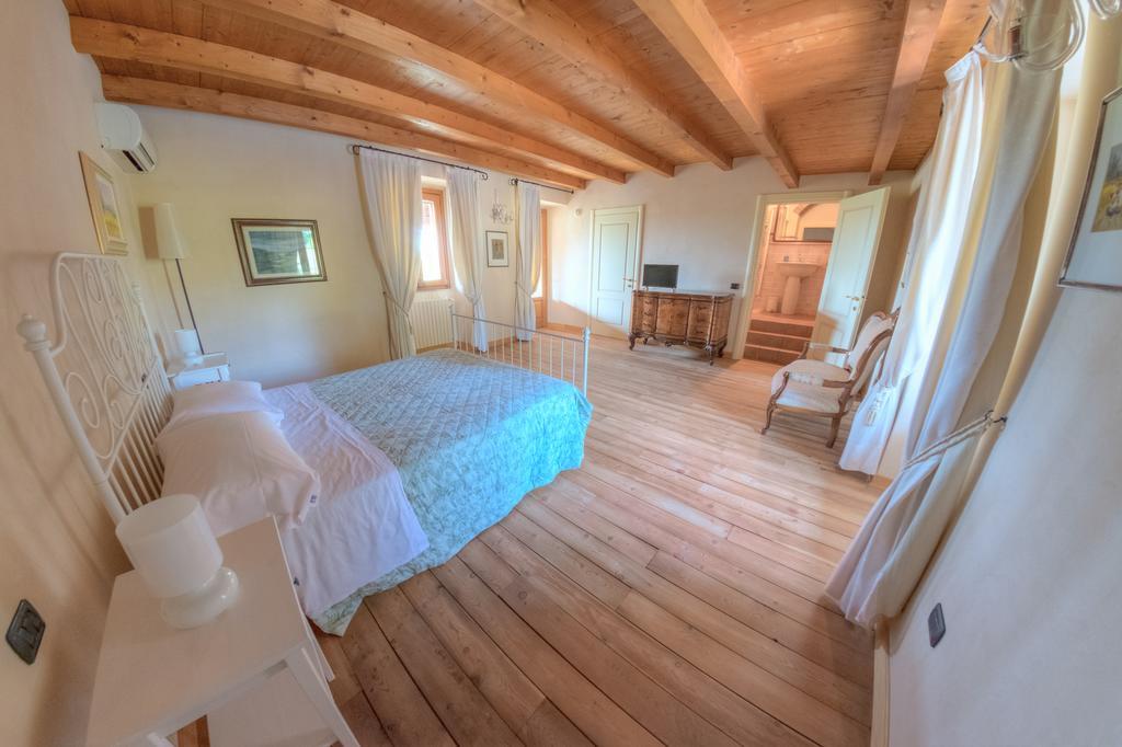Agriturismo Villa Antonella Изео Екстериор снимка
